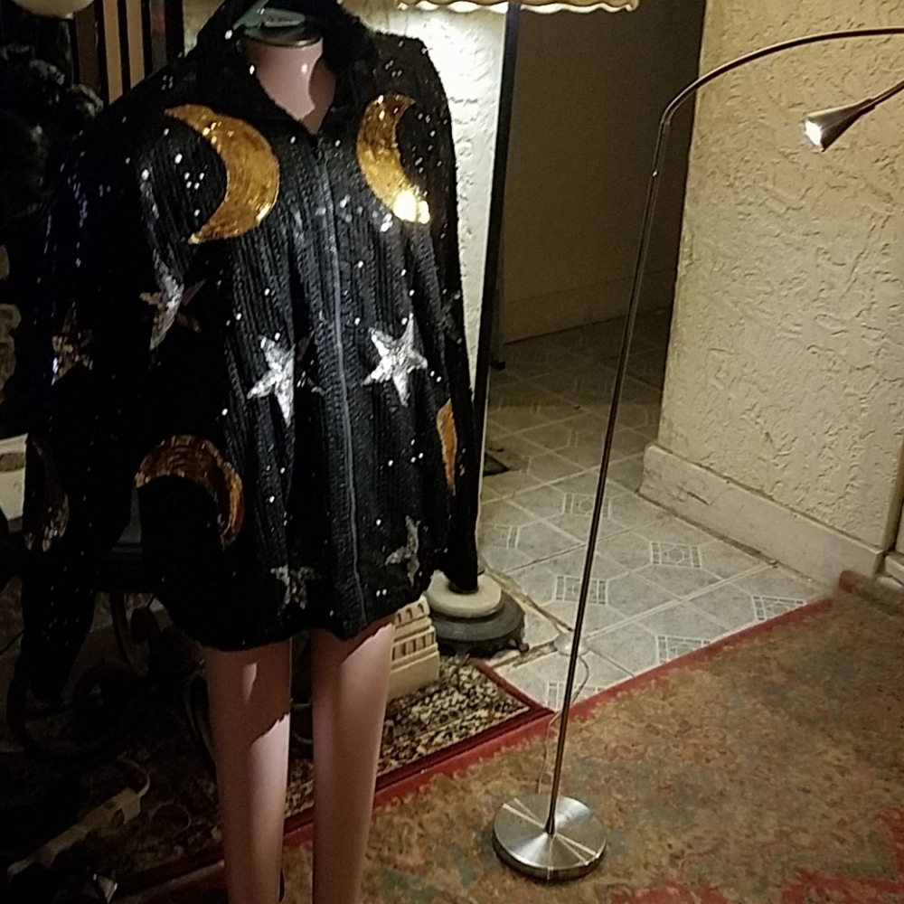 Red carpet The Icing silk and sequins jacket